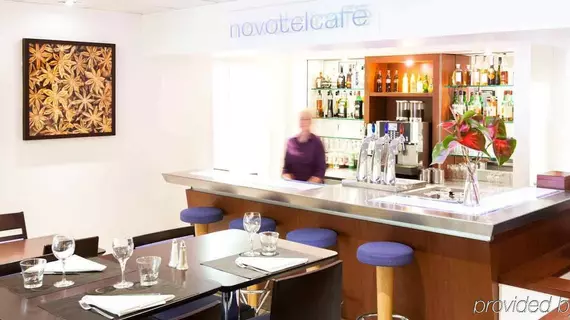 Novotel Strasbourg Centre Halles | Grand Est - Bas-Rhin (bölge) - Strasbourg (ve civarı) - Strazburg - Kent Merkezi - Petite Fransa