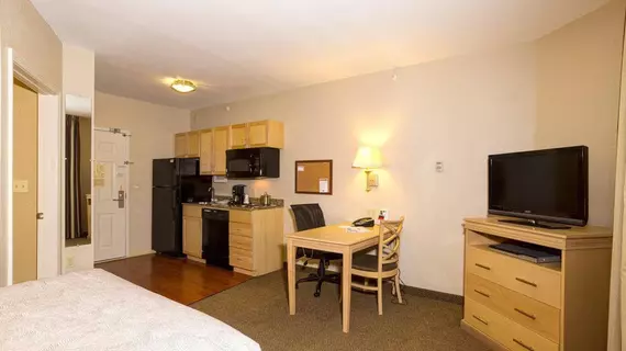 Candlewood Suites Fort Myers Interstate 75 | Florida - Fort Myers (ve civarı) - Fort Myers