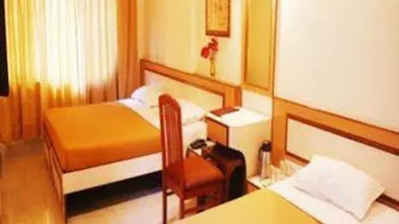 Hotel Mina International | Maharaştra - Raigad - Bombay (ve civarı) - Bombay - Malad - Batı Banliyöleri