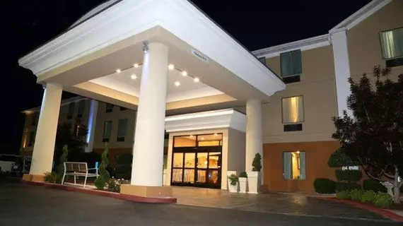 Holiday Inn Express Lexington Southwest Nicholasville | Kentucky - Lexington (ve civarı) - Nicholasville