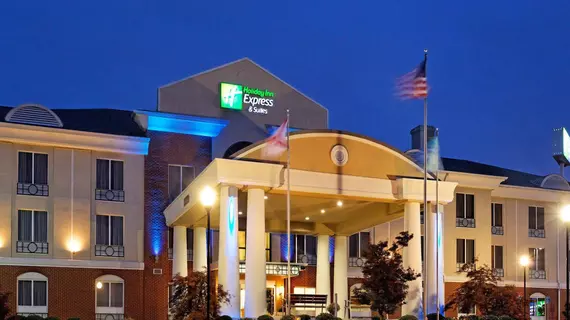 HOLIDAY INN EXPRESS & SUITES C | Alabama - Cullman (ve civarı) - Cullman