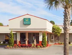 Quality Inn & Suites Walterboro | Güney Karolayna - Walterboro - St. George (ve civarı) - Walterboro