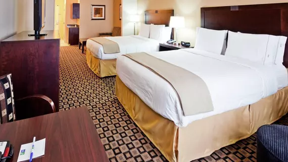 HOLIDAY INN EXPRESS & SUITES C | New Mexico - Clovis (ve civarı) - Clovis