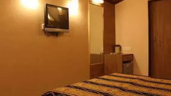 Hotel Beach Garden | Maharaştra - Raigad - Bombay (ve civarı) - Bombay - Malad - Batı Banliyöleri