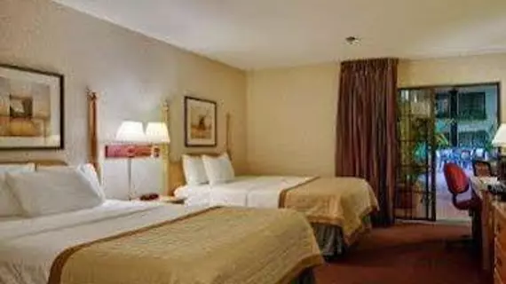 Baymont Inn & Suites Madison West/ Middleton WI West | Wisconsin - Madison (ve civarı) - Madison