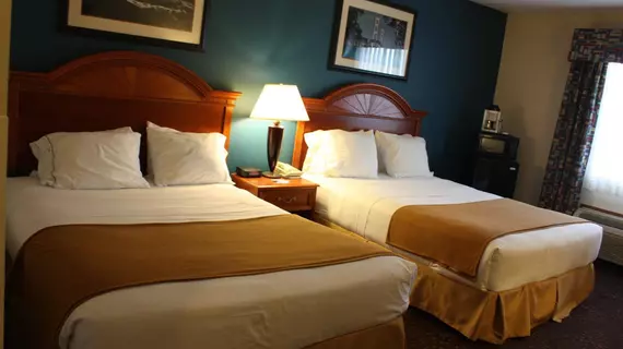 Holiday Inn Express Mackinaw City | Michigan - Mackinaw City