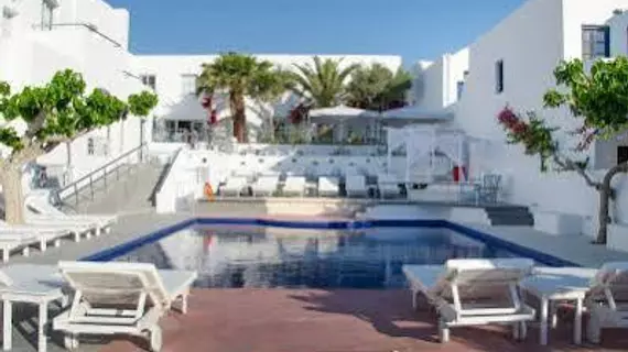 RK BEACH HOTEL | Ege Adaları - Santorini