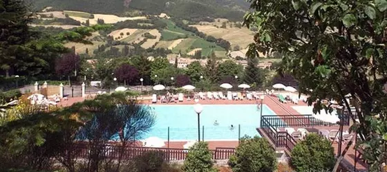 Hotel Ristorante Pineta | Marche - Ancona (vilayet) - Fabriano - Campodonico