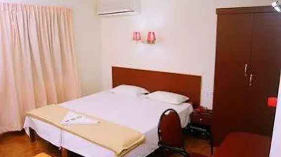 Hotel Srinivas | Kerala - Ernakulam Bölgesi - Koşin (ve civarı) - Koçi