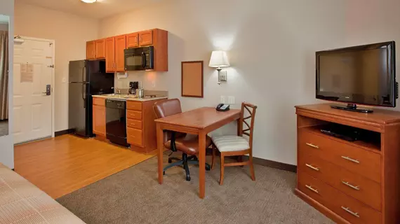 Candlewood Suites Kansas City Airport | Missouri - Kansas City (ve civarı) - Kansas