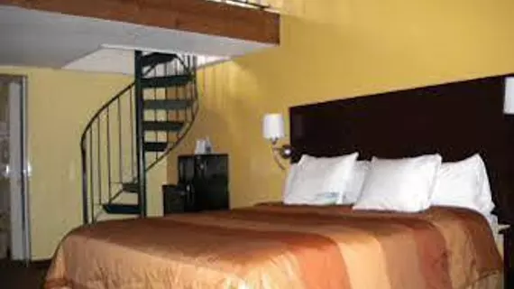 Days Inn & Suites Downtown Gatlinburg Parkway | Tennessee - Gatlinburg - Pigeon Forge (ve civarı) - Gatlinburg