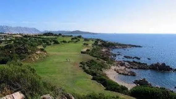 Due Lune Resort Golf & Spa | Sardinya - Sassari - San Teodoro