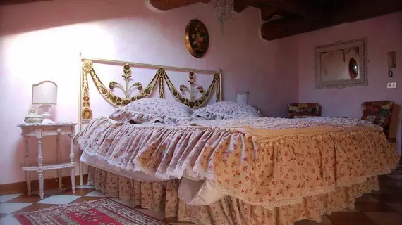 B&B Della Mimosa | Lombardy - Brescia (il) - Desenzano del Garda