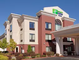 Holiday Inn Express Hotel & Suites Manchester - Airport | New Hampshire - Manchester (ve civarı) - Manchester