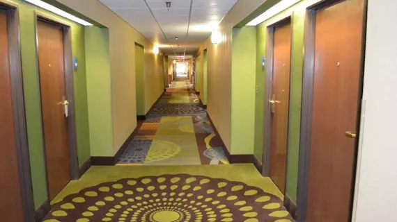 HOLIDAY INN EXPRESS WARRENSBURG | Missouri - Clinton - Warrensburg