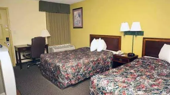 Econo Lodge Spartanburg | Güney Karolayna - Greenville - Spartanburg (ve civarı) - Spartanburg