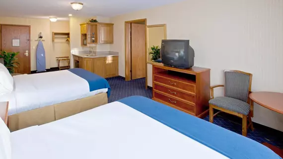 Holiday Inn Express Fremont Angola Area | Indiana - Fremont