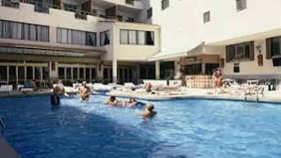 Hotel Santa Monica | Balearic Adaları - Mayorka Adası - Palma de Mallorca - El Arenal