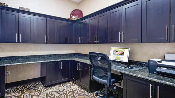 La Quinta Inn & Suites Fort Worth/Lake Worth | Teksas - Fort Worth (ve civarı) - Fort Worth