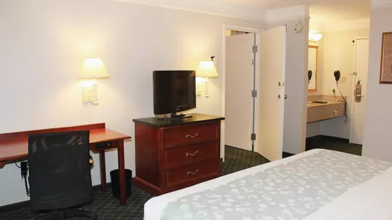 La Quinta Inn and Suites Round Rock South | Teksas - Austin (ve civarı) - Austin