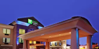 Holiday Inn Express and Suites Hotel - Pauls Valley