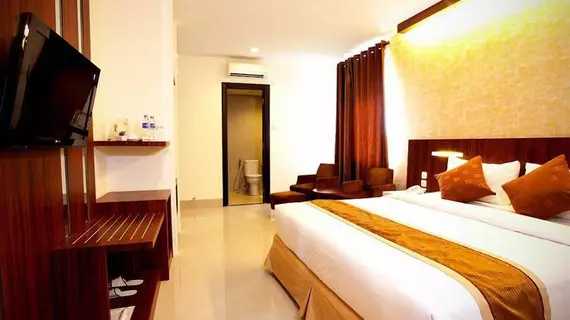 Grand Celino Hotel | Makassar