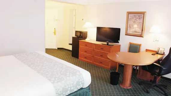 La Quinta Inn & Suites St. Louis Westport | Missouri - St. Louis (ve civarı) - Maryland Heights