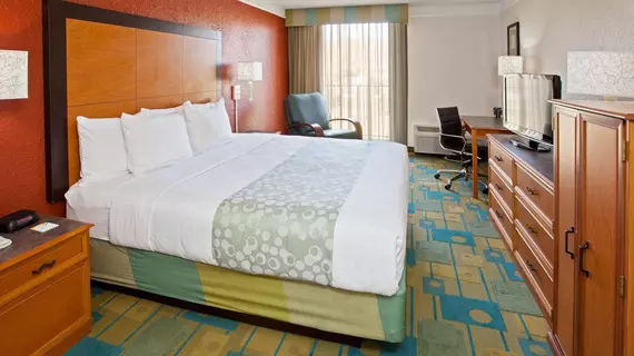 La Quinta Inn & Suites Nashville Airport/Opryland | Tennessee - Nashville-Davidson - Nashville (ve civarı) - Nashville - Opryland - Donelson