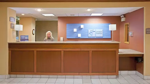 Holiday Inn Express & Suites - Muncie | Indiana - Muncie (ve civarı) - Muncie