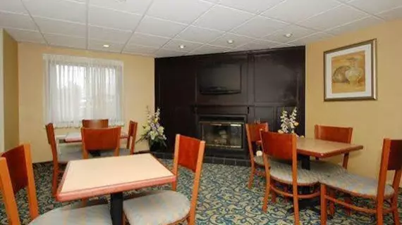 Quality Inn Marlborough | Massachusetts - Worcester (ve civarı) - Marlborough