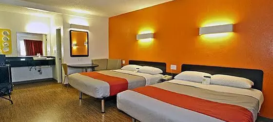 Motel 6 Long Beach International City | Kaliforniya - Los Angeles County - Long Beach