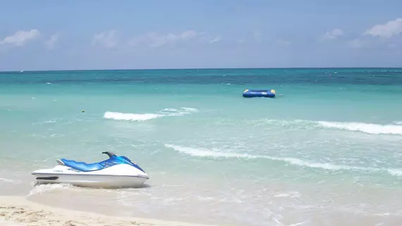 Coral Seas Beach | Westmoreland - Negril (ve civarı) - Negril