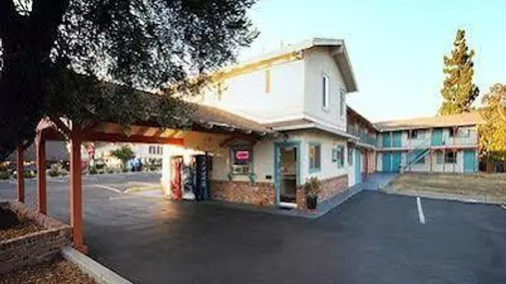 Budget Inn | Kaliforniya - San Luis Obispo (ve civarı) - San Luis Obispo