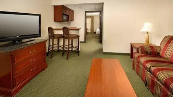 Drury Inn & Suites Creve Coeur | Missouri - St. Louis (ve civarı) - St. Louis