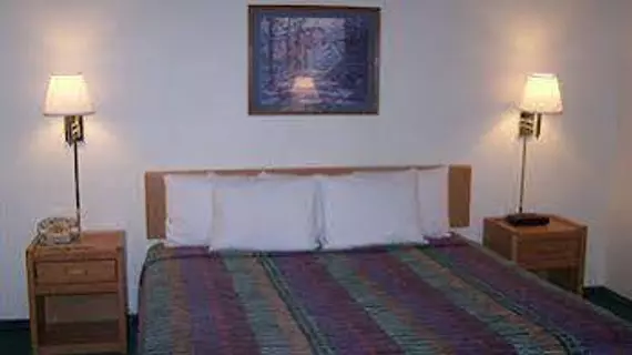 River Valley Inn & suites | Wisconsin - Hudson (ve civarı) - Osceola