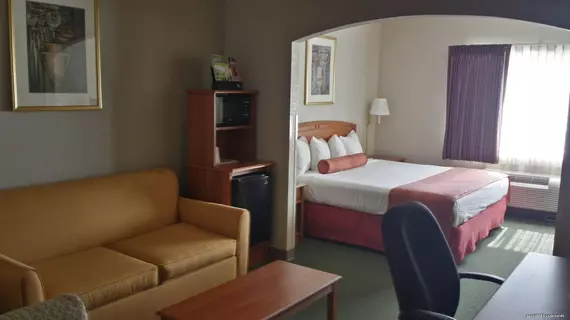 Best Western Governors Inn and Suites | Kansas - Wichita (ve civarı) - Viçita