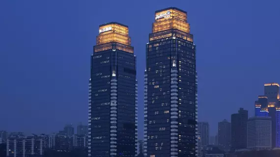 Radisson Blu Plaza Chongqing | Chongqing (ve civarı) - Chongqing - Haitangxi - Yuzhong