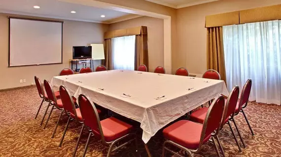 Holiday Inn Express Encinitas Cardiff Beach-LegoLand | Kaliforniya - San Diego County - Cardiff-by-the-Sea