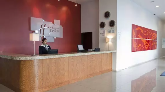 Holiday Inn Express Guadalajara Iteso | Jalisco - Guadalajara (ve civarı) - Guadalajara