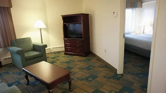 La Quinta Inn & Suites Boston Somerville | Massachusetts - Boston (ve civarı) - Somerville