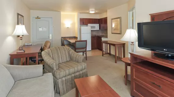 Staybridge Suites Sacramento Airport Natomas | Kaliforniya - Sacramento (ve civarı) - Sacramento