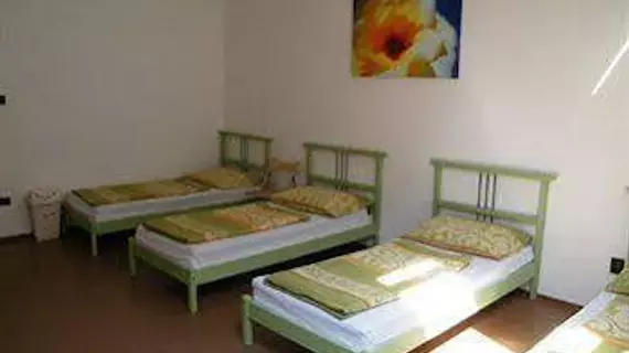 Zrinyi Guesthouse | Pest County - Budapeşte (ve civarı) - Budapeşte Kent Merkezi - Belváros - Lipótváros