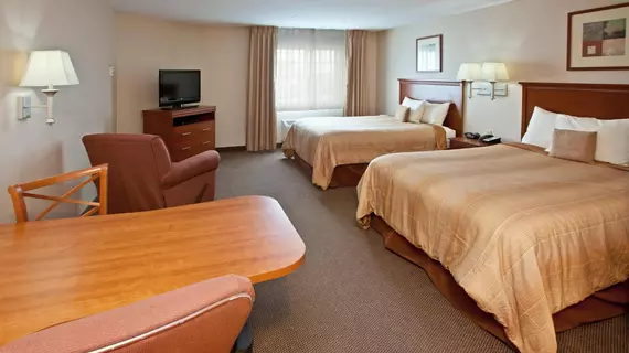 Candlewood Suites Louisville North | Indiana - Jeffersonville - Clarksville (ve civarı) - Clarksville