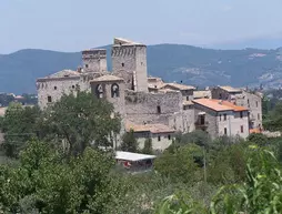 Castello di Barattano | Umbria - Perugia (vilayet) - Gualdo Cattaneo - Barattano