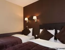 Comfort Hotel Acadie Les Ulis | Ile-de-France - Essonne (bölge) - Villebon-sur-Yvette