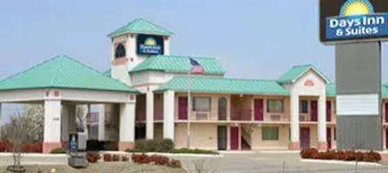 Days Inn And Suites Bentonvill | Arkansas - Bentonville - Fayetteville (ve civarı) - Bentonville