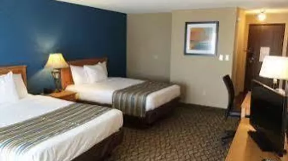 Baymont Inn & Suites St. Ignace Lakefront | Michigan - St Ignace