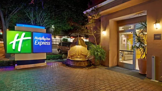 Holiday Inn Express Redwood City Central | Kaliforniya - San Mateo County - Redwood City