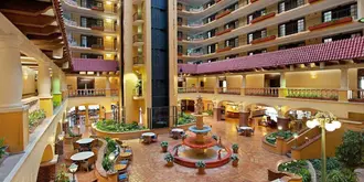 Embassy Suites Kansas City Plaza