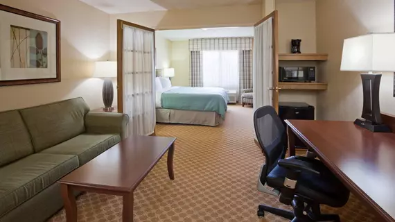 Country Inn & Suites Owatonna | Minnesota - Owatonna (ve civarı) - Owatonna